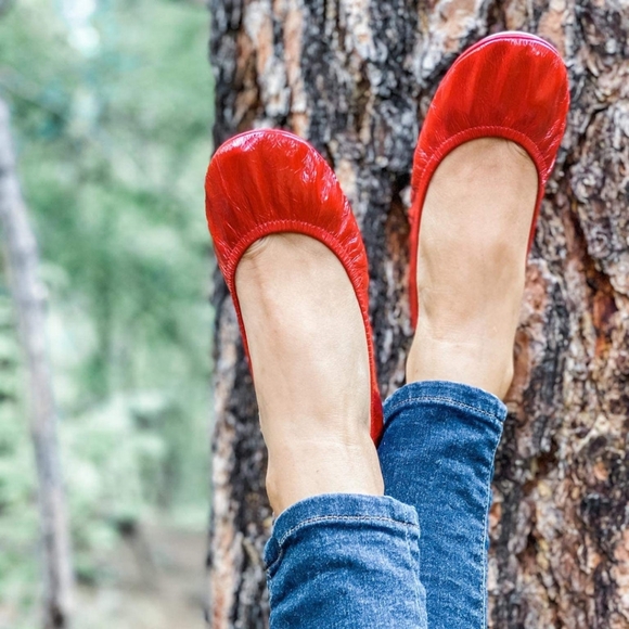 Storehouse Flats Christmas Red Oil Tanned Patent *Brand New* - Picture 4 of 4